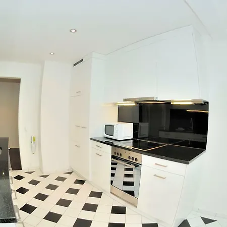 Stylish 1br Near And Opera - Flower 11 Апартаменты *